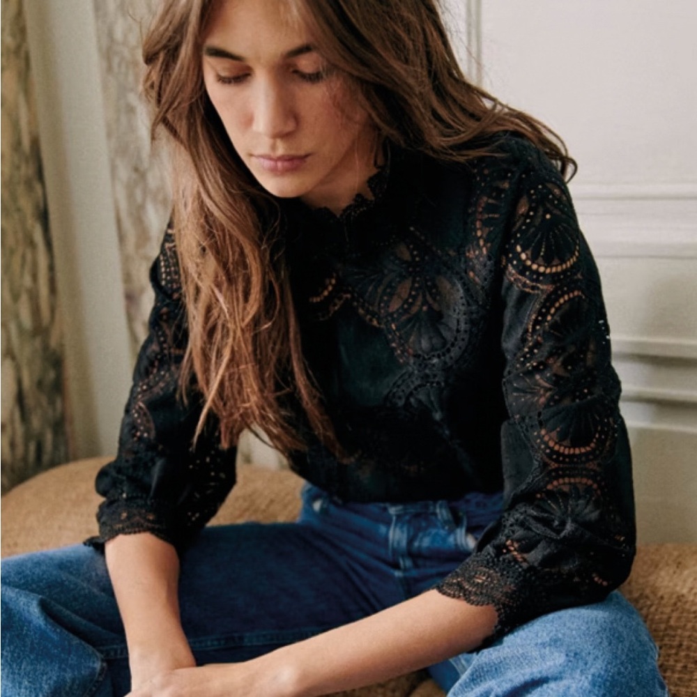 NWT Sézane Bacall Blouse in black, size 38 (US 6)